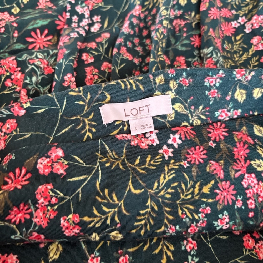LOFT Garden Bubble Hem Mini Skirt - Picture 3 of 4